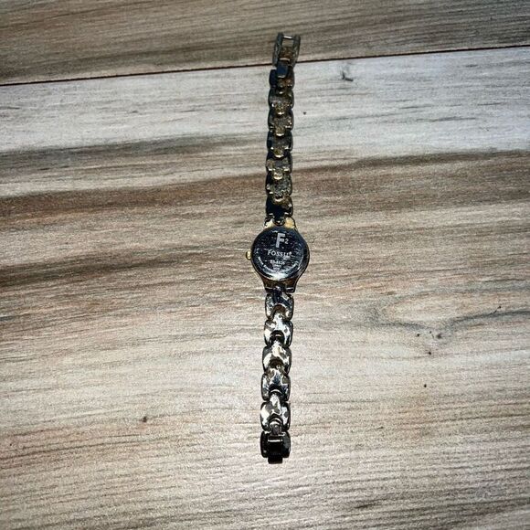 Fossil F2 Women Watch Stainless Silver Tone Steel New Battery White Quartz Y2K - Picture 5 of 6